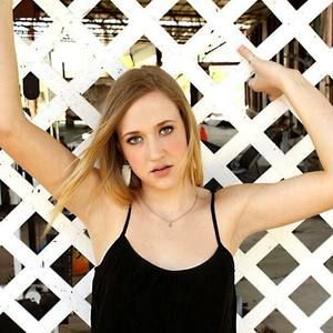 Meet your Posher, Hanna